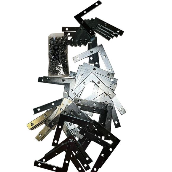 50 pcs New 3"x3" Flat Corner L Brackets, Right Angle Braces With 200 Screws - Picture 1 of 3